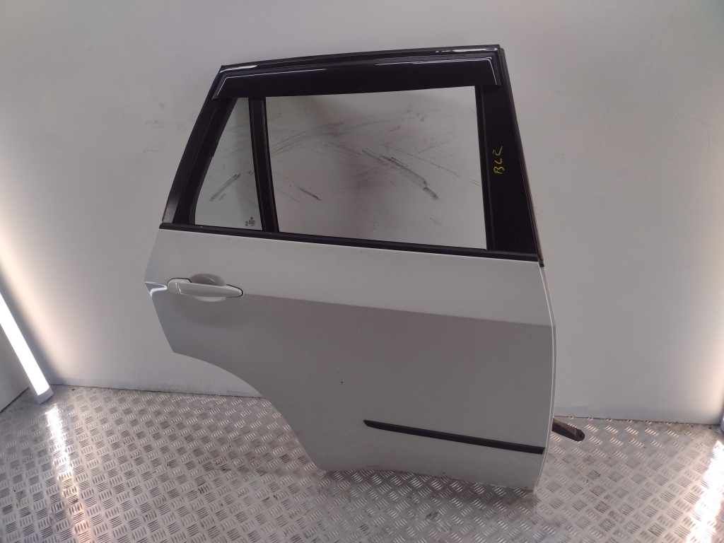 Накладка стекла заднего правого для X5 E70 2007-2013