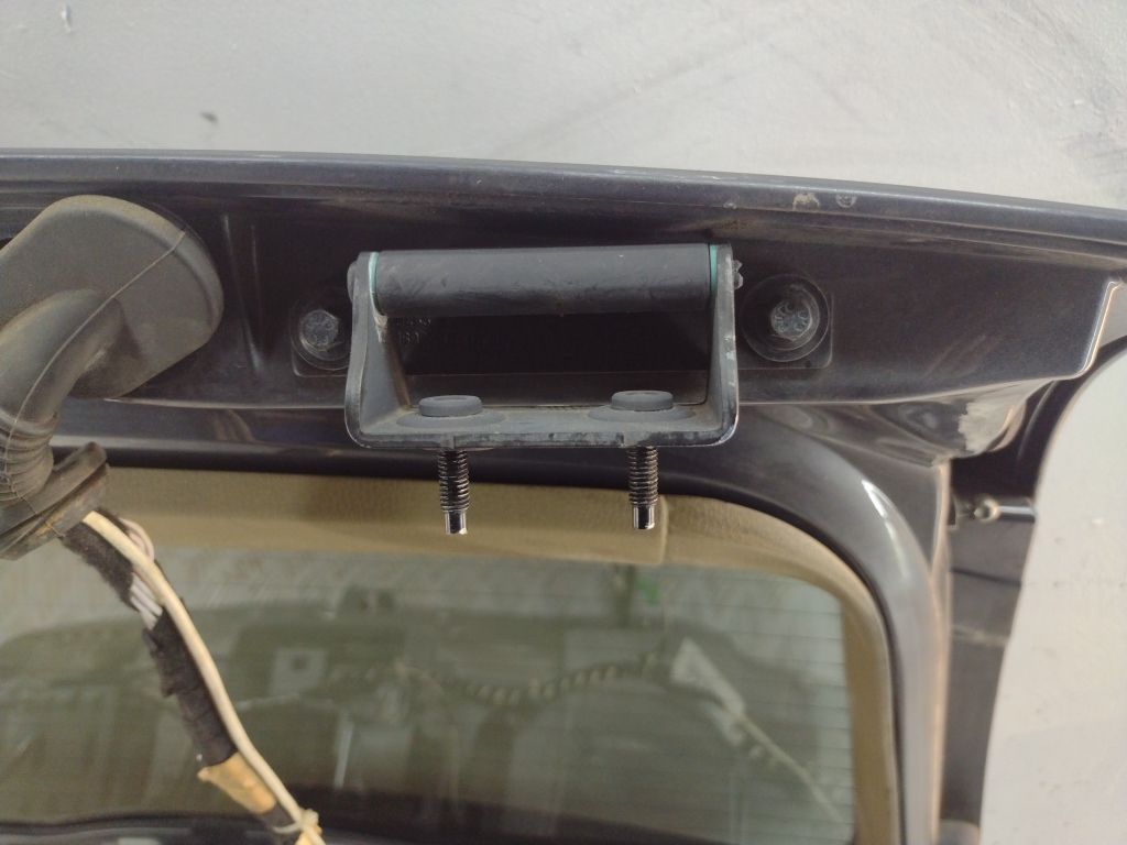 Петля двери багажника для XC90 2002-2014