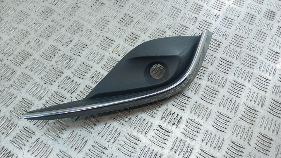 Рамка противотуманной фары правой для Mazda 6 (GJ/GL) 2012>